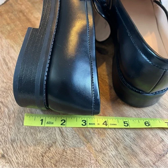 Marc Fisher Black Leather Loafers Lug with Chain Detail Slip On Festival - Picture 14 of 15